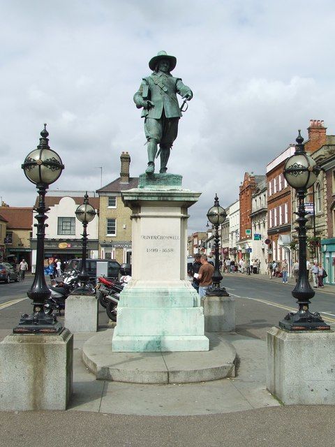 Statue of Oliver Cromwell